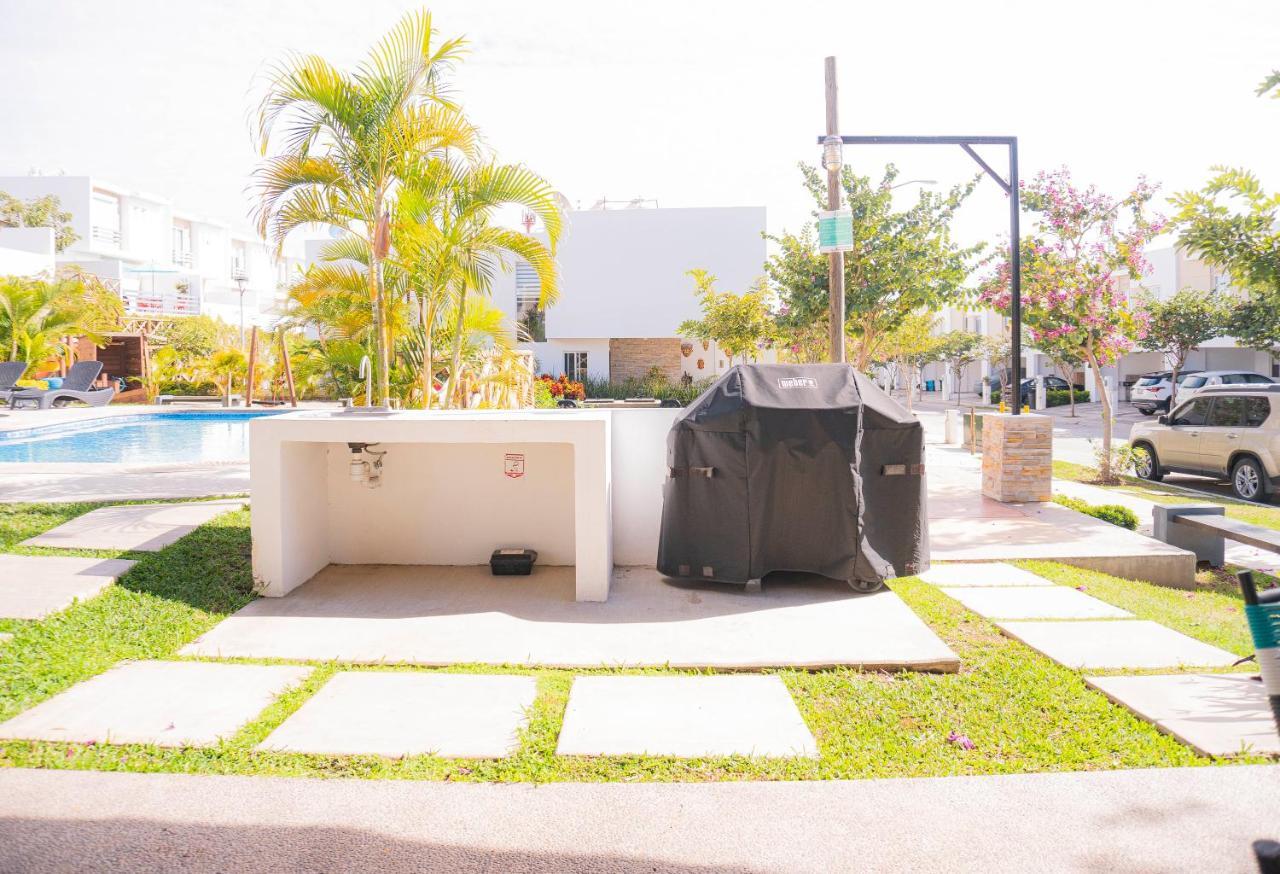 הוילה מזטלן Casa En Privada Frente A La Playa Con Alberca! מראה חיצוני תמונה
