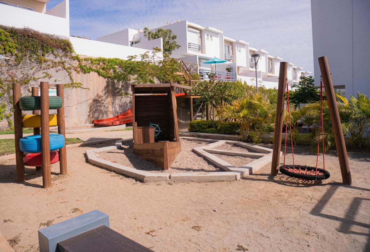 הוילה מזטלן Casa En Privada Frente A La Playa Con Alberca! מראה חיצוני תמונה