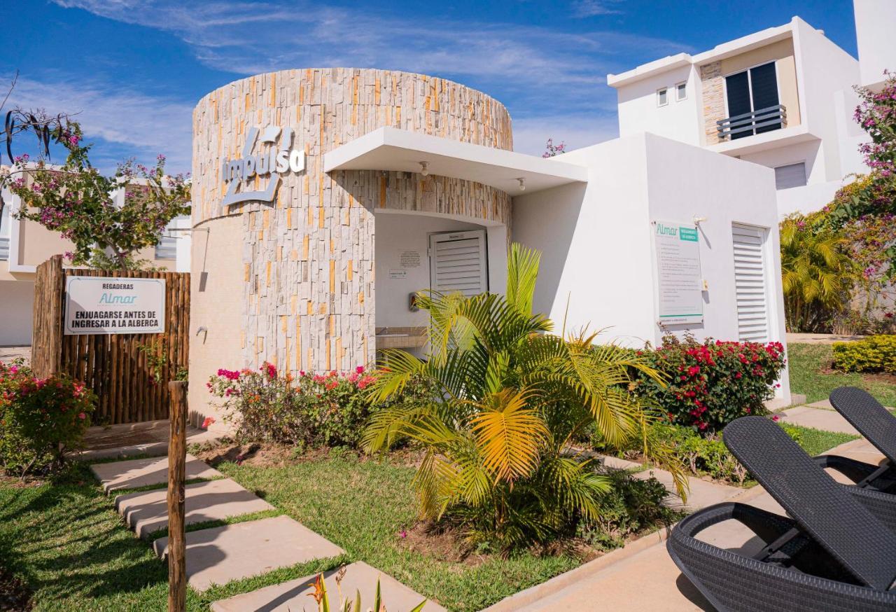 הוילה מזטלן Casa En Privada Frente A La Playa Con Alberca! מראה חיצוני תמונה