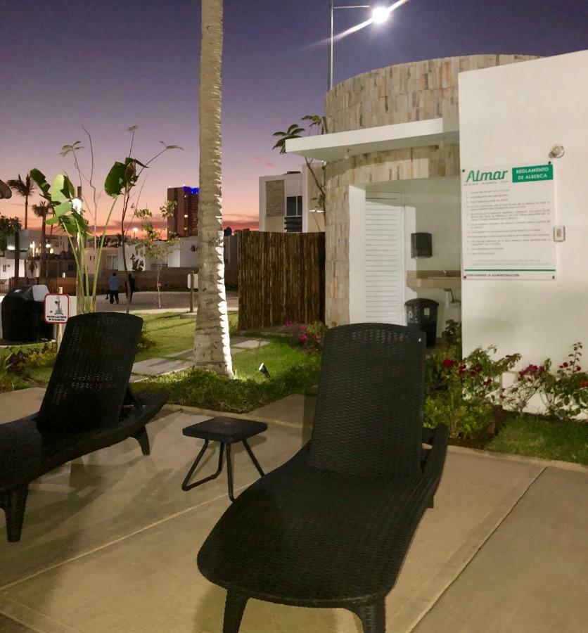 הוילה מזטלן Casa En Privada Frente A La Playa Con Alberca! מראה חיצוני תמונה
