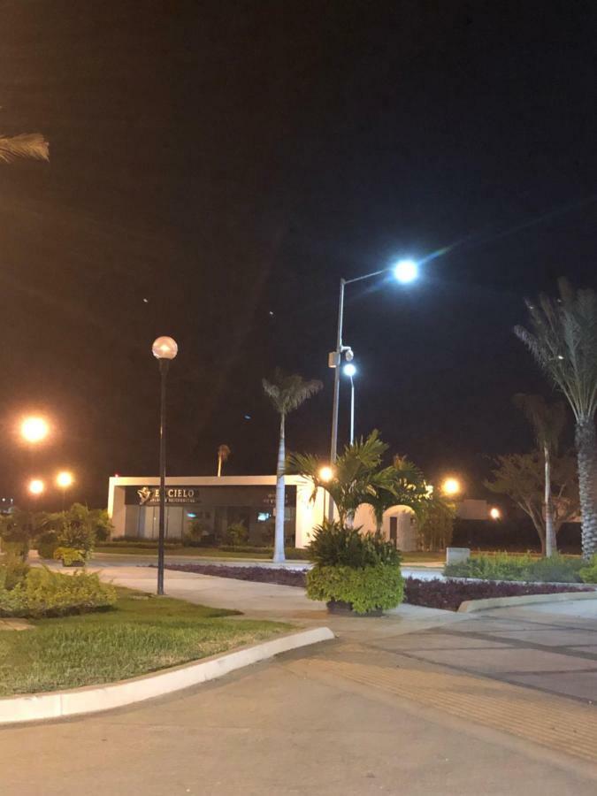 הוילה מזטלן Casa En Privada Frente A La Playa Con Alberca! מראה חיצוני תמונה